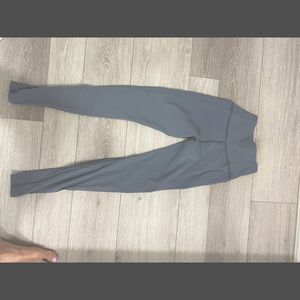 Lululemon high rise tights size 4